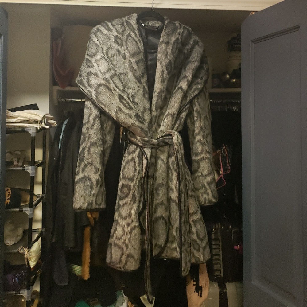 DVF -Grey leopard print dress coat